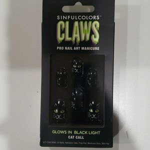 Sinful colors Cat Call Nails